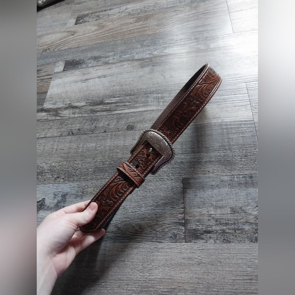 Belt by Buckle